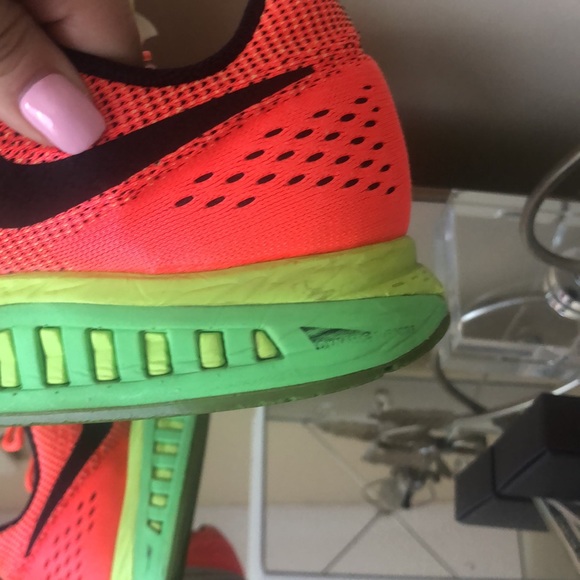 Nike Men's Air Zoom Structure 19 Running Shoes-Crimson/Volt/Black - Picture 6 of 13